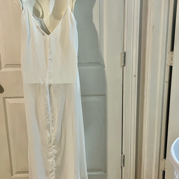 Zanzea Flowing White A-Line Skirt - Picture 3 of 6